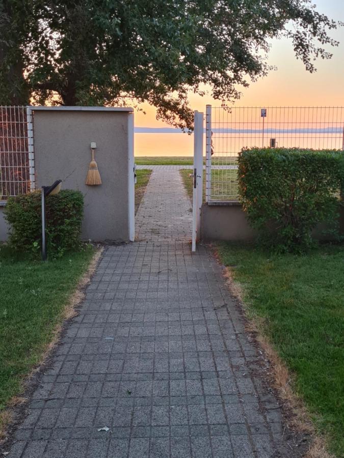 Eda Beach Apartman Siófok Exteriér fotografie